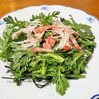 紅菜苔（コウサイタイ）と　春菊の　サラダ